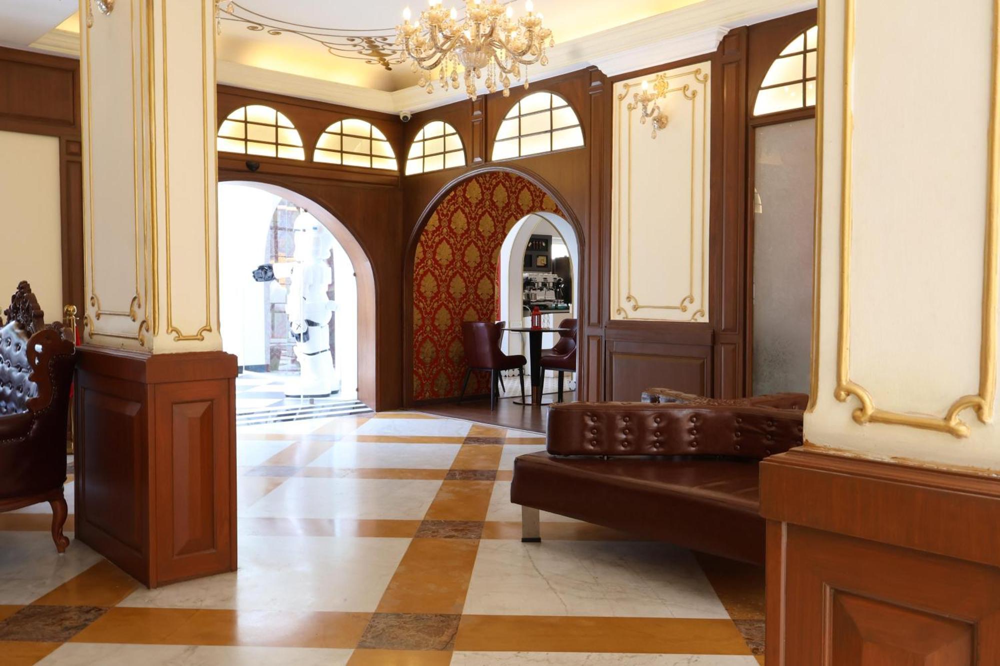 นลปัท โฮเทล บังกาลอร์ อินเตอร์เนชั่นแนล - บริหารงานโดยโอลีฟ Hotel ภายนอก รูปภาพ